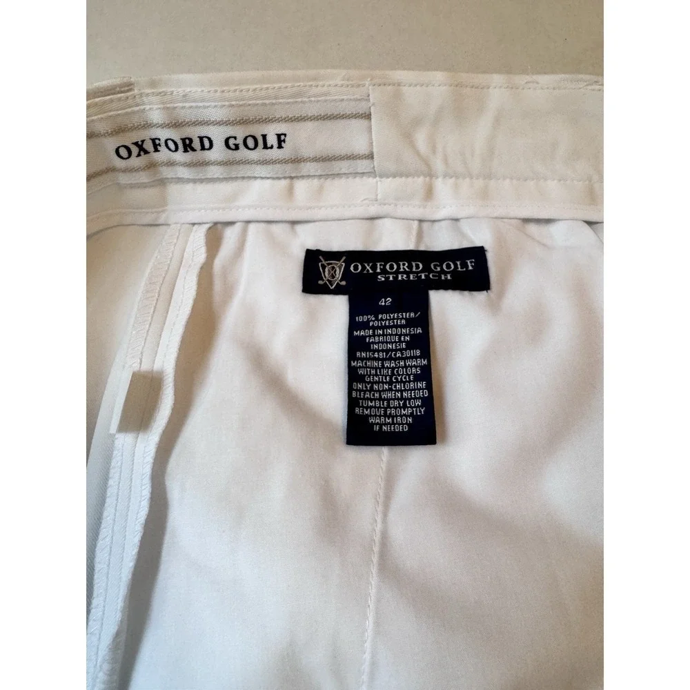 Oxford Men's Golf Shorts  NWT Size 42 White Super Dry  Stretch